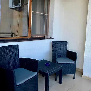 Sky Modern 1 Bedroom Apt W Free Parking Апартаменты