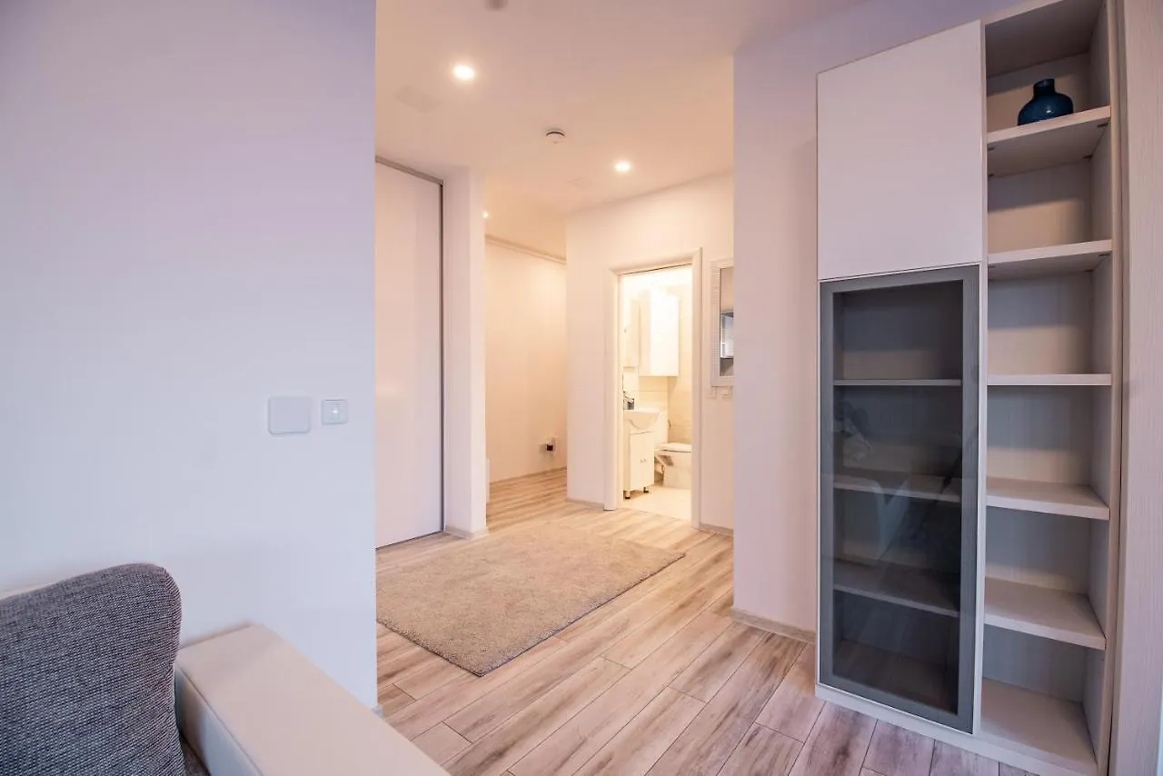 Apartamento Luxury Westpark 2 Presidentialsuite With Lake View W4 Bucarest Rumanía